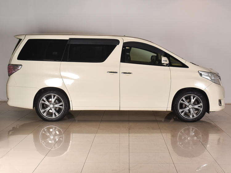 Тойота альфард 2013. Toyota Alphard 2013.