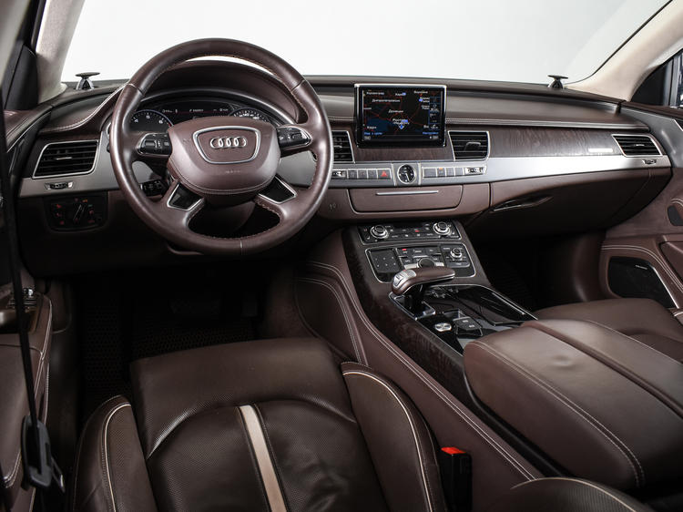 Фотография транспортного средства - Audi A8, 2012
