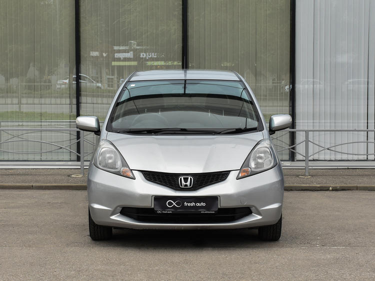 Fresh волгоград. Хонда фит 2009 серый. Honda Fit 2. Honda Fit серый. Хонда фит серая.