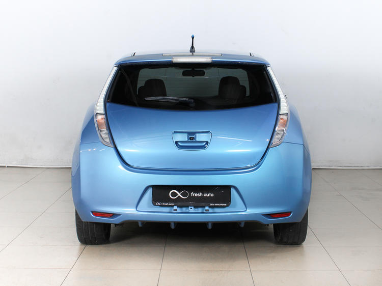 Nissan Leaf 2011